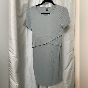 Light blueish grey maternity dress